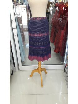 กระโปรงสั้นผ้าไทยสีม่วง