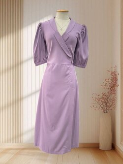 เดรสยาวคอปก สีม่วง แขนยาว แบบคลุม มีเชือกปรับระดับได้ตามสรีระ ไซส์ S