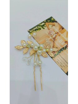 ปิ่นใบไม้ทอง