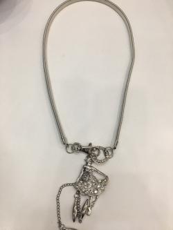 เข็มขัดสีเงิน