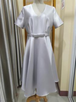 (PRE-LOVED) ชุดราตรีสั้นสีเทาคอวีมีแขนกระโปรงบาน+โบว์ (XL) มือ2