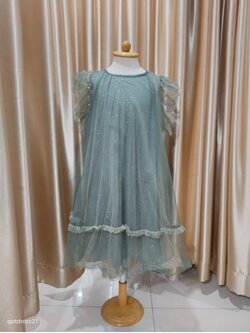 ชุดเด็กสีเขียวผ้ามุ้ง