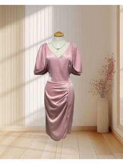 (PRE-LOVED) ราตรีสั้นสีชมพู มีแขนปก 2 ชั้น ไซส์ XL