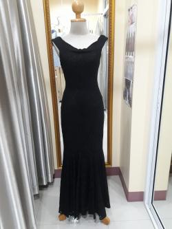 ราตรียาวสีดำปาดไหล่ผ้าลูกไม้ (M)