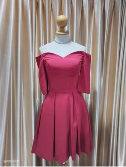 สั้นแดงปาดไหล่มีแขนสานหลัง (M)