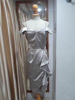 ชุดราตรีสั้นสีเทาผ้าเงา ปาดไหล่จีบเอว (M)