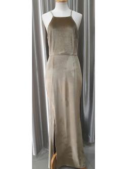 ชุดราตรียาวสีทองผ้ากำมะหยี่ Size : M มือ2