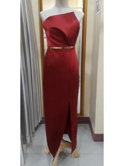 (PRE-LOVED) ชุดราตรียาวเกาะอกสีเเดง (L)
