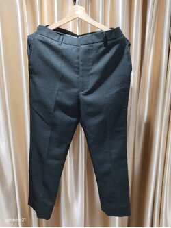 กางเกงสีดำ