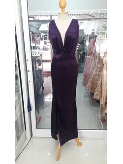 (PRE-LOVED) ยาวสีม่วงแขนกุดอกซีทรู (M)