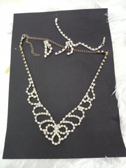 เซ็ตสร้อยเพชร