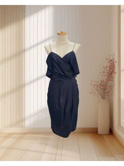 (PRE-LOVED) ราตรีสั้นสีกรม สายสปาเกตตี้ ปาดไล่ จีบเอว ไซส์ S