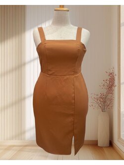 ราตรีสั้นสีน้ำตาล สายเดียว กระโปรงทรงสอบ เรียบๆ ฟีลสาวสปอร์ท สาวเท่ ไซส์ 2XL