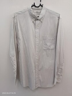 เสื้อเชิ้ตสีเทาแขนยาว L