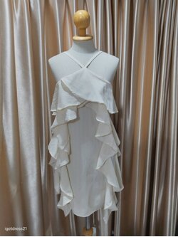 เดรสสายไขว้ระบายสีครีม F