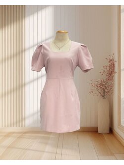 (PRE-LOVED) เดรสสั้นสีนู้ด แขนตุ๊กตา กระโปรงทรงสอบ ไซส์ L