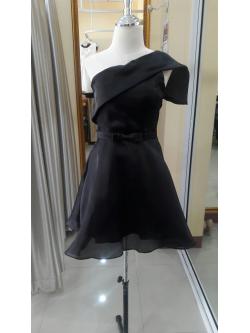 (PRE-LOVED) ราตรีสั้นไหล่เดี่ยวผ้าแก้วนิ่ม(ฟรีไซส์)