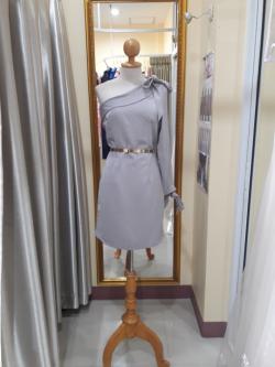 (PRE-LOVED) ราตรีสั้นสีเทาบ่าเดี่ยวแขนยาว(L) มือ2