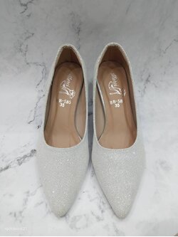 รองเท้าคัชชูสีเงิน 35