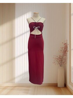 (PRE-LOVED) ราตรีสั้นสีแดง รัดรูป สายเดี่ยวเพชร ไซส์ S