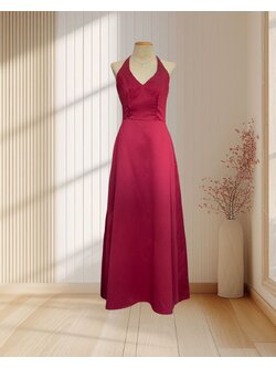 (PRE-LOVED)ราตรียาวสีแดง ผูกโบว์ที่คอ กระโปรงบาน ไซส์ S