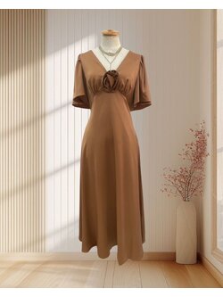 (PRE-LOVED) ราตรียาว สีน้ำตาลแขนกระดิ่ง+ เข็มกลัดดอกไม้ ไซส์ XL