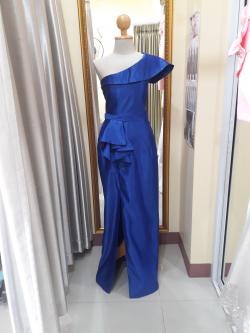 ชุดราตรียาวสีน้ำเงิน ปาดไหล่เดี่ยว(M)