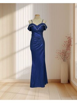 ราตรียาวสีน้ำเงิน ผ้าเมทัลลิค ปาดไหล่ กุ๊นขอบขาว ไซส์ S