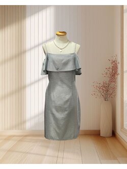 (PRE-LOVED) ราตรีสั้นสีเทาปาดไหล่ กลิตเตอร์ (L) มือ2