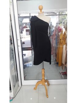 สั้นดำไหล่บว์1ข้าง(M)