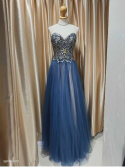 (PRE-LOVED) เกาะอกปักเลื่อมผ้ามุ้งสีกรม L