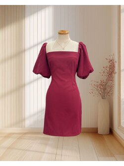 (PRE-LOVED) ราตรีสั้นสีแดงสด แขนตุ๊กตา ผ้าฮานาโกะ ไซส์ M