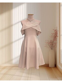 (PRE-LOVED) ชุดราตรีสั้นสายเดี่ยวปิดแขนL