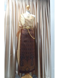 ชุดไทยสไบทอง