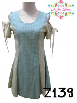 เดรสลายจุดสีเขียว