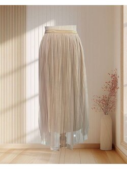 กระโปรงสีครีมยาวอัดพลีท 2 ชั้น ชั้นในผ้ากลิตเตอร์ ชั้นนอกผ้ามุ้งฟูๆ น่ารัก ไซส์ S ( เอว 26-30 )