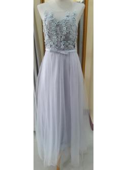 (PRE-LOVED) ราตรียาวสีเทาเเขนกุดอกปักลูกไม้กระโปรงมุ้ง(ฟรีไซส์)