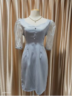 (PRE-LOVED) ชุดราตรีสั้นสีเทา แขนพองผ้าแก้ว (M) มือ2