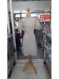 สั้นทองแขนตุ๊กตาจับจีบยางยืดรอบบ่ากระโปรงบาน (2XL) มือ2