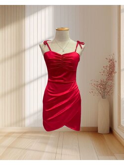 เดรสสั้นสีแดง ผ้ายืด แต่งสายเดี่ยวผูกโบว์ รัดรูป ไซส์ S