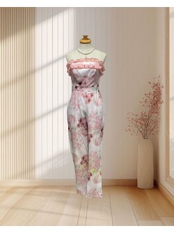 (PRE-LOVED) จั๊มพ์สูทสีชมพูลายดอกไม้ เกาะอก ผูกบ์ด้านหลัง ไซส์ S