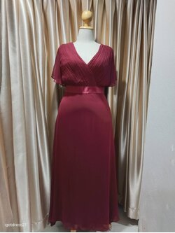 (PRE-LOVED) ราตรียาวสีแดง คอวี แขนระบาย ผ้าพริ้วใส่สบาย ไซส์ 8XL