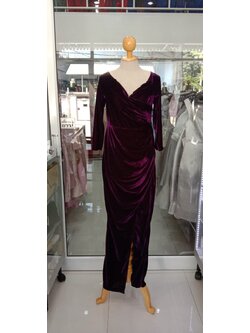 ยาวกำมะหยี่ปาดไหล่แขนยาวสีม่วง (L) มือ2