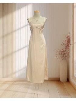 (PRE-LOVED) ราตรีสั้นสีครีม สานเดี่ยว เว้าหลัง กระโปรงปลายบาน ไซส์ S