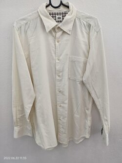 เสื้อเชื้ตสีขาว brand ลูกฟูก (M)