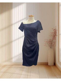 (PRE-LOVED) ราตรีสั้นสีกรม แขนสั้นแต่งผ้าริ้วที่ไหล่ ไซส์ M