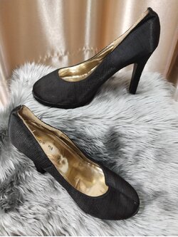 รองเท้าส้นสูงเช่า39