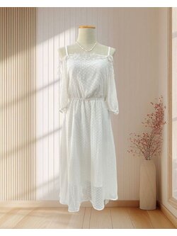 เดรสสั้นสีขาว ผ้าลูกไม้ สายเดี่ยว เปิดไหล่ ไซส์ L