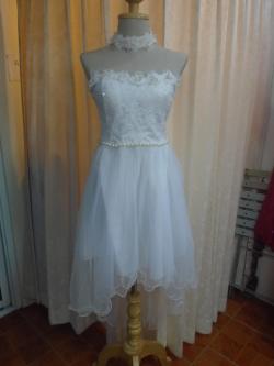 ราตรีสั้นเกาะอกสีขาวชายยาว+ผ้าคาดคอ(ฟรีไซส์)