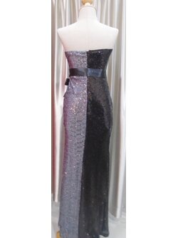 (PRE-LOVED) ราตรียาวดำ-เทาเกาะอก(M)